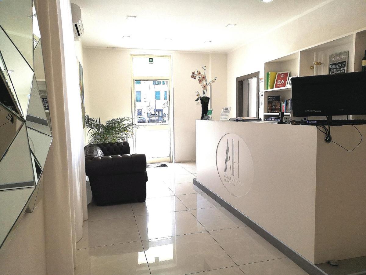 Academy Hotel Fiumicino Extérieur photo
