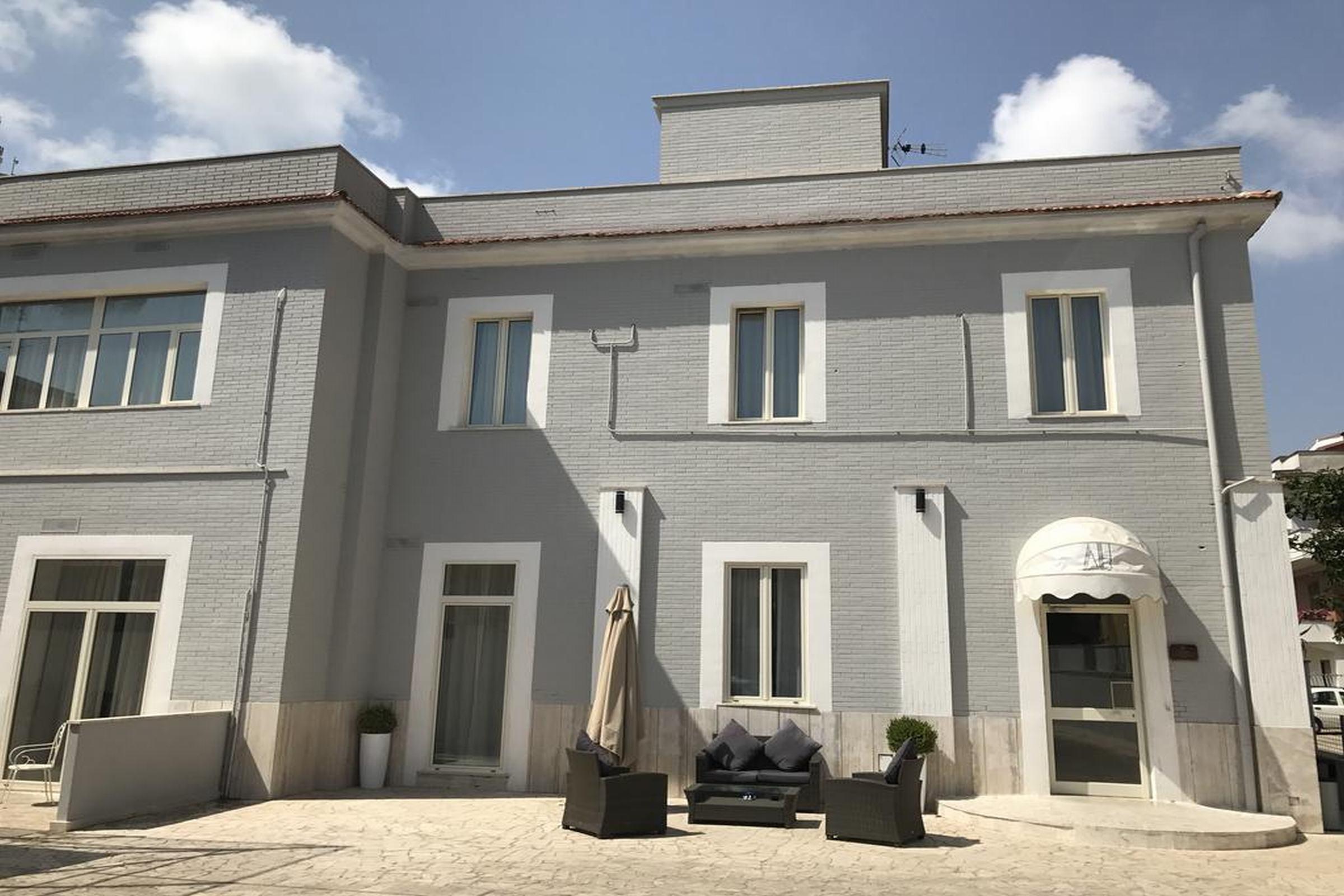Academy Hotel Fiumicino Extérieur photo