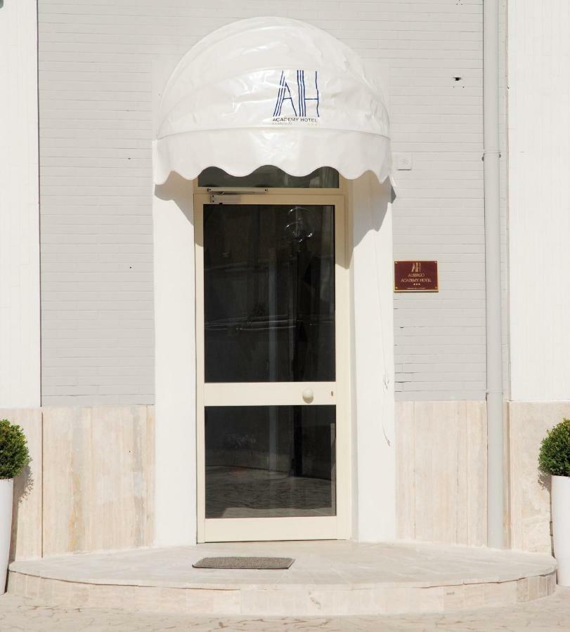 Academy Hotel Fiumicino Extérieur photo